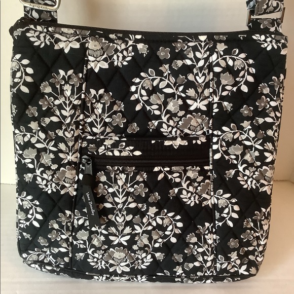 Vera Bradley Crossbody Shoulder Bag With Coin Pouch Black/White/Grey Floral - Picture 4 of 13